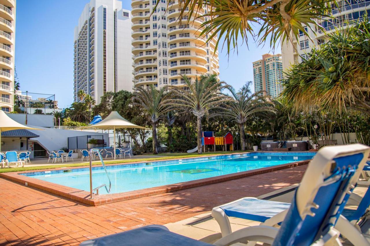 Chateau Beachside Resort Гоулд Коуст Екстериор снимка