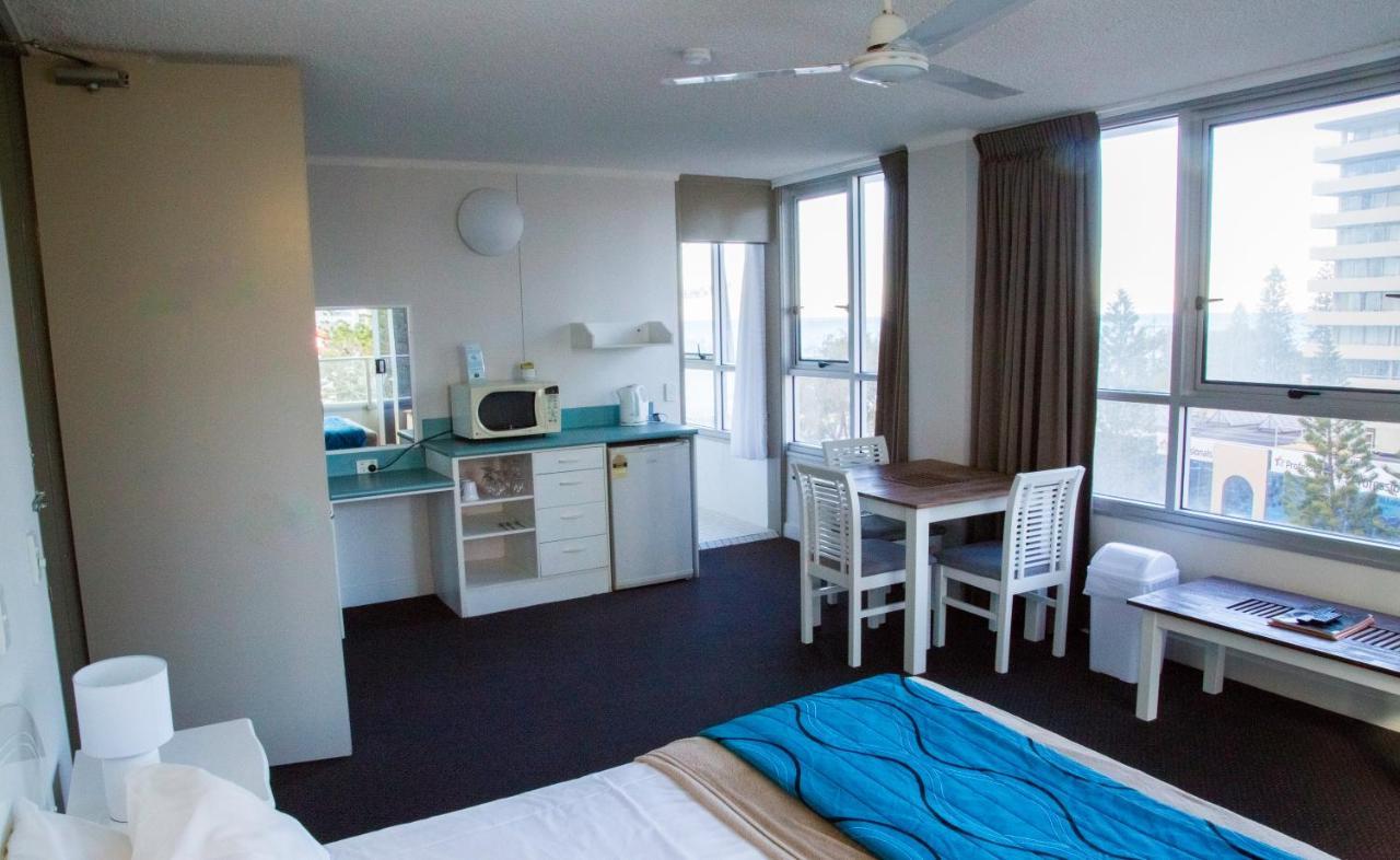 Chateau Beachside Resort Гоулд Коуст Стая снимка
